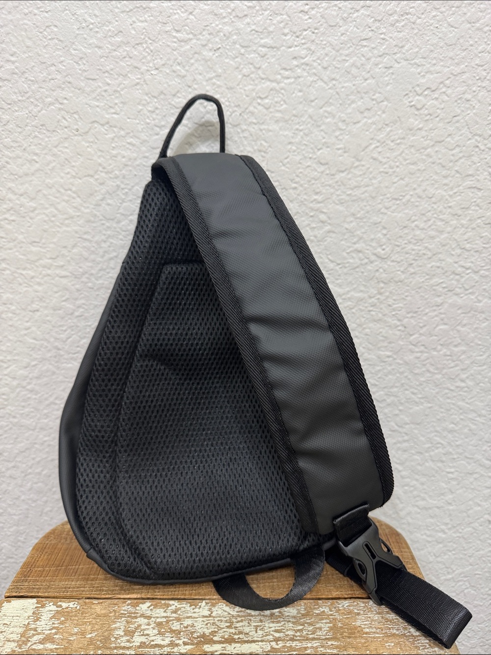 Atley James Harmon Crossbody Bag NEW - Picture 3 of 3